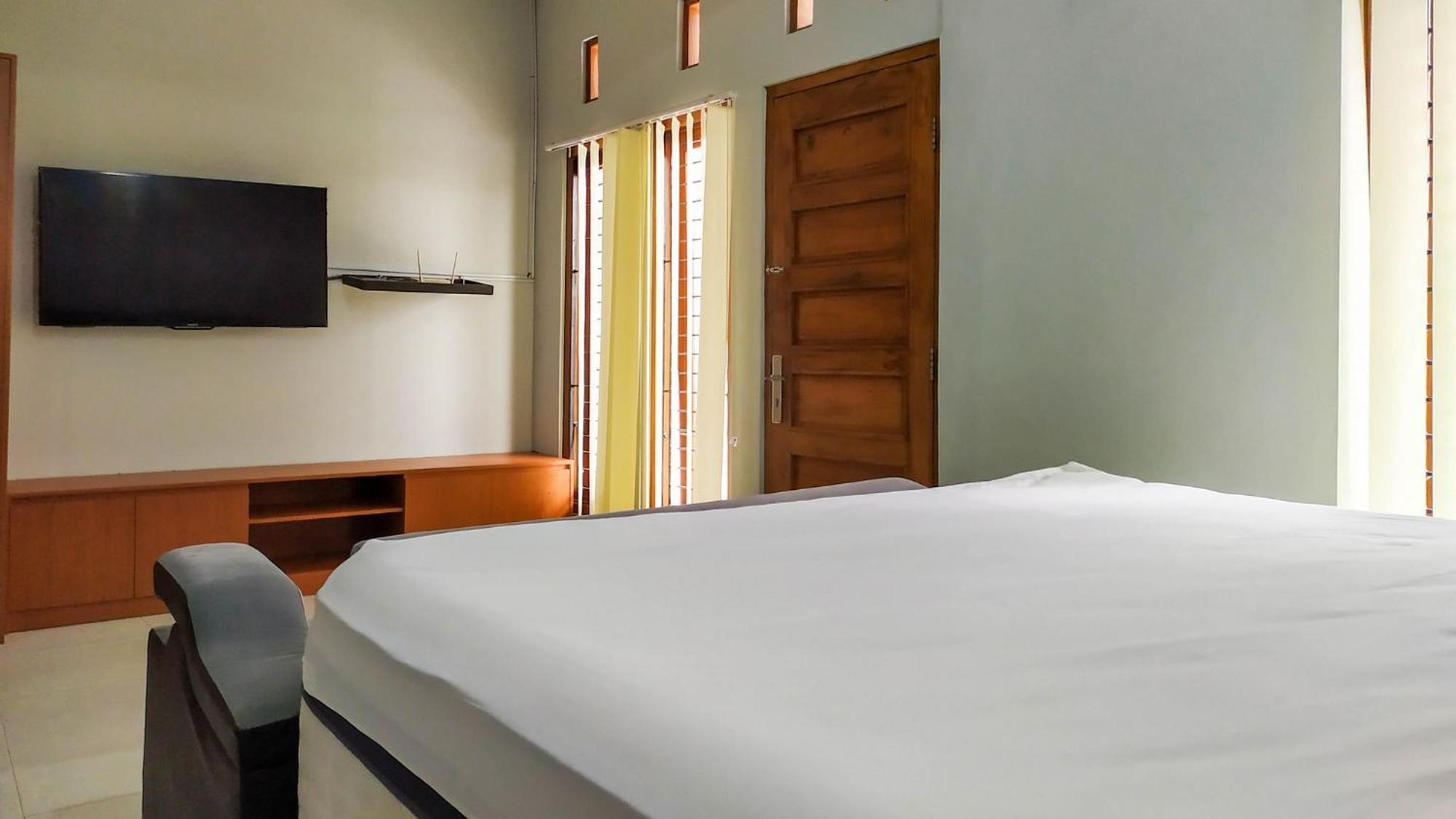 Omah Leren Mitra Reddoorz Near Gembiraloka Zoo Yogyakarta Ξενοδοχείο Εξωτερικό φωτογραφία